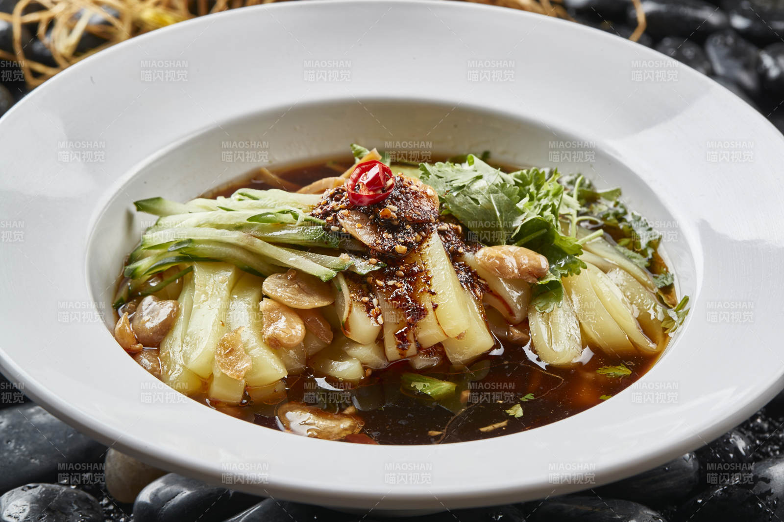 兰花豆黄瓜醋豌豆凉粉