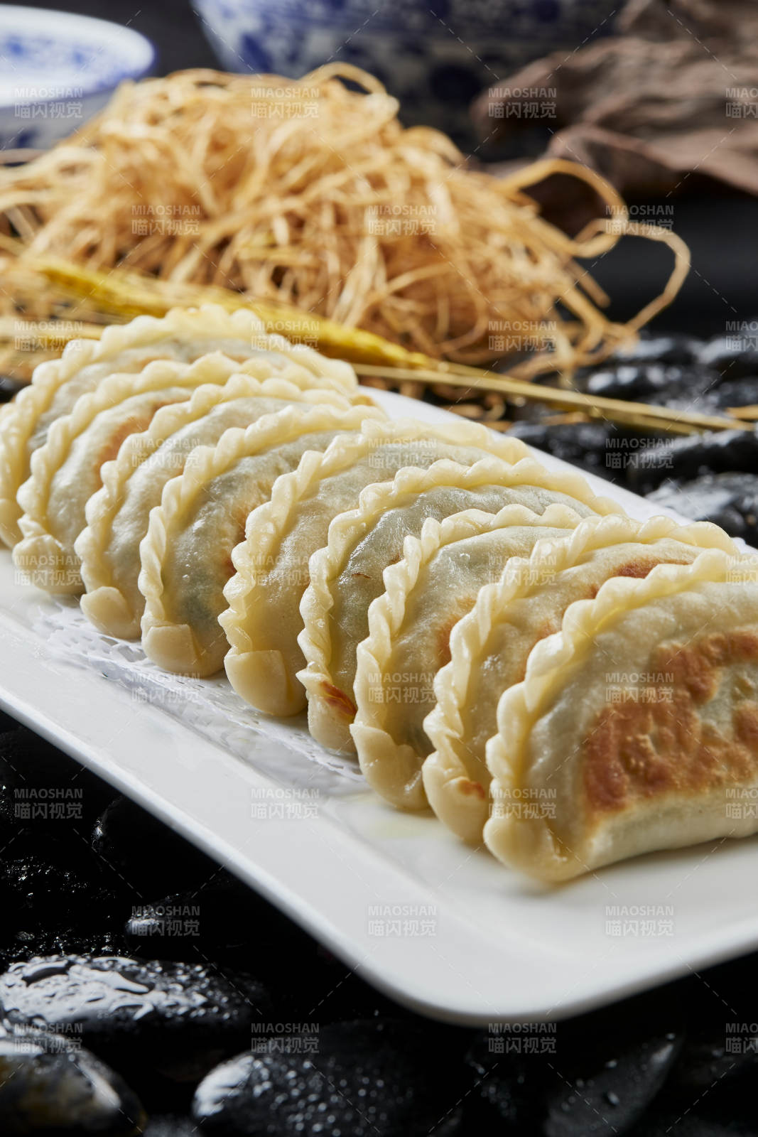 面點主食香煎韭菜雞蛋餡素盒子