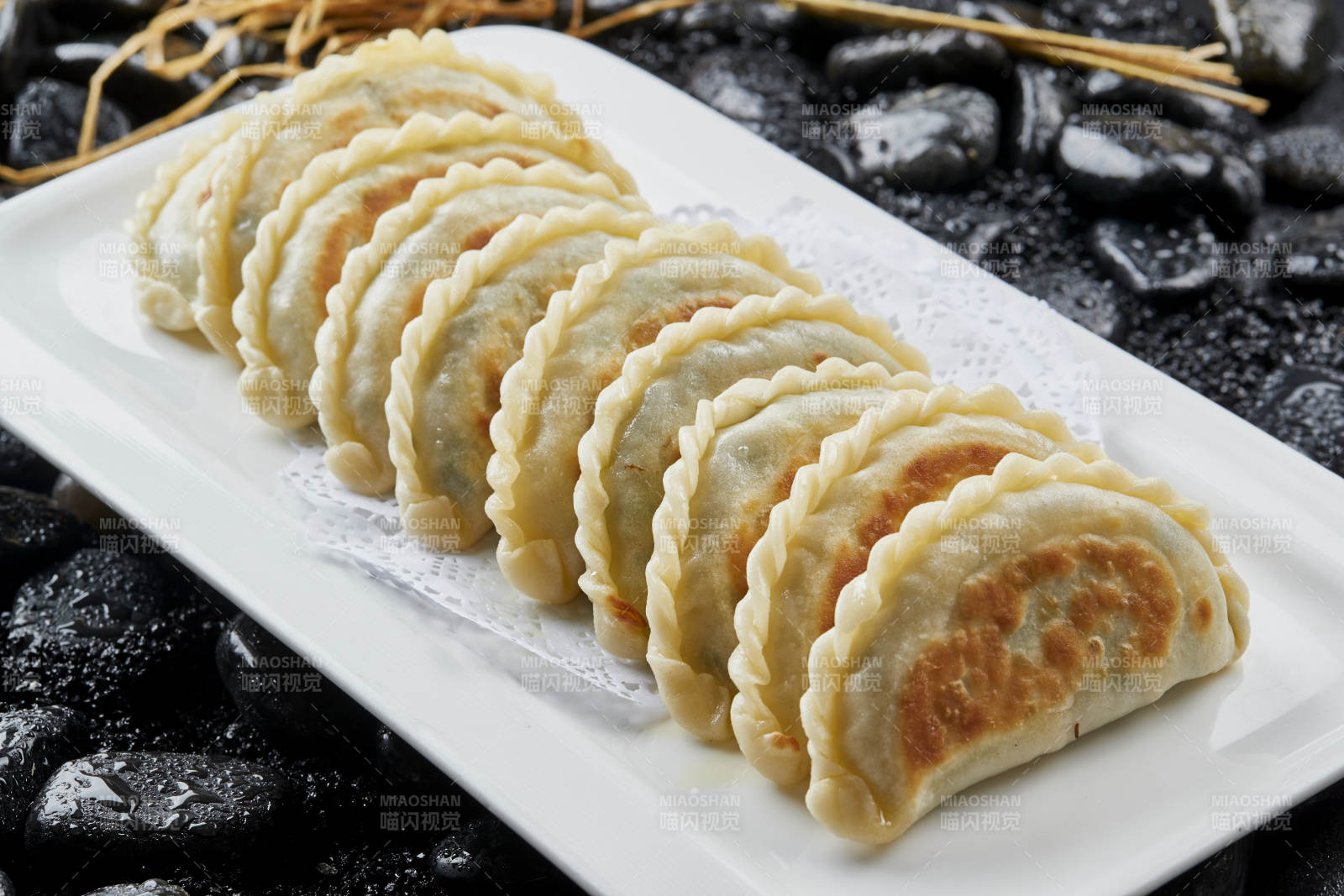 面點主食香煎韭菜雞蛋餡素盒子