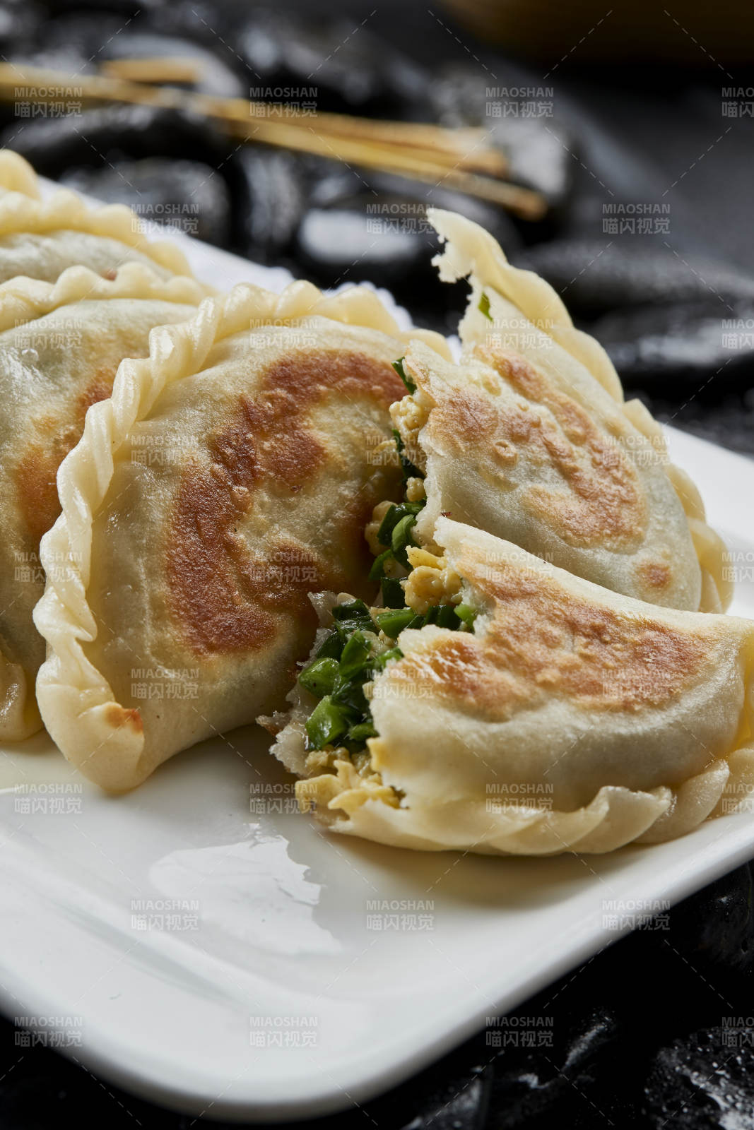 面點主食香煎韭菜雞蛋餡素盒子