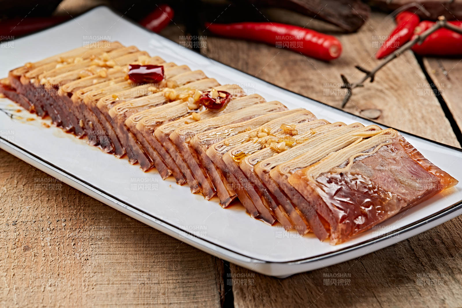 豆皮肘花豬皮凍