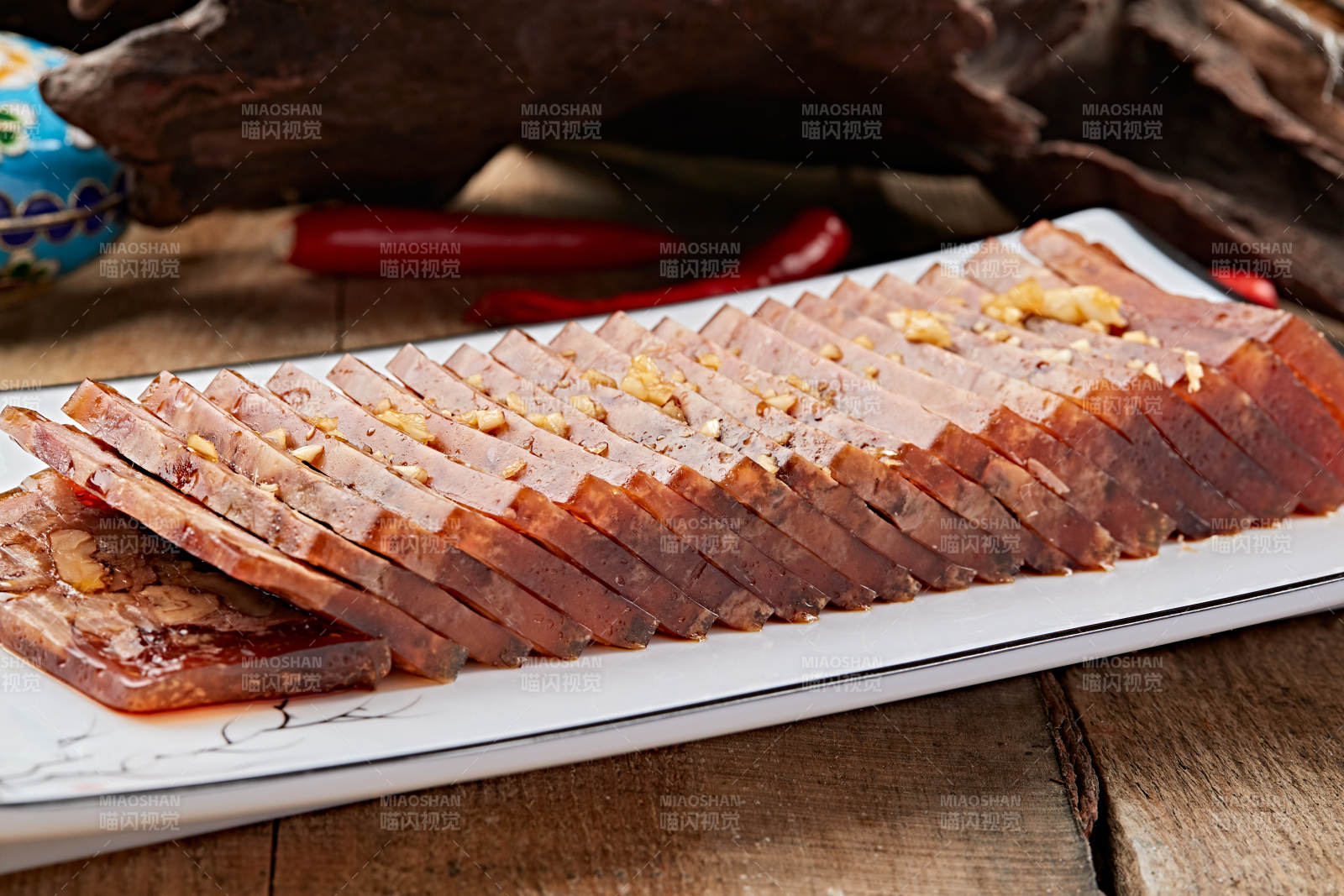 桃仁猪肘皮冻切片