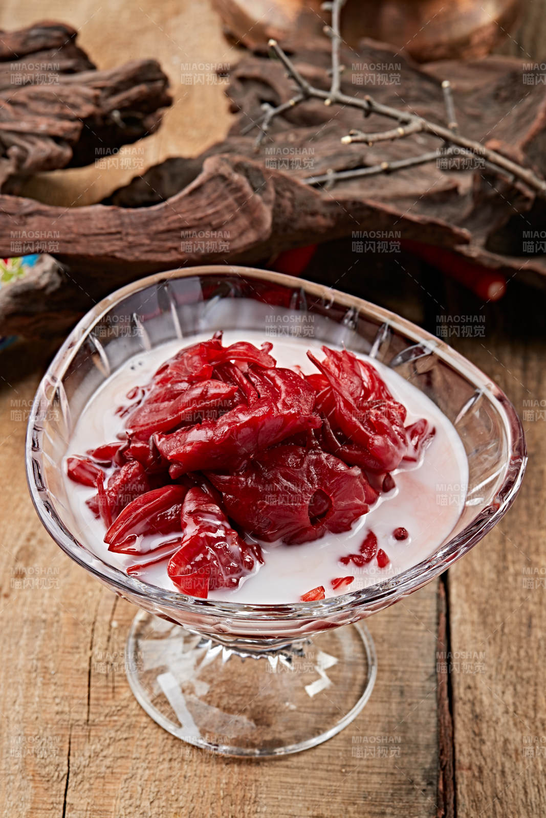 酸奶果脯芦荟冰