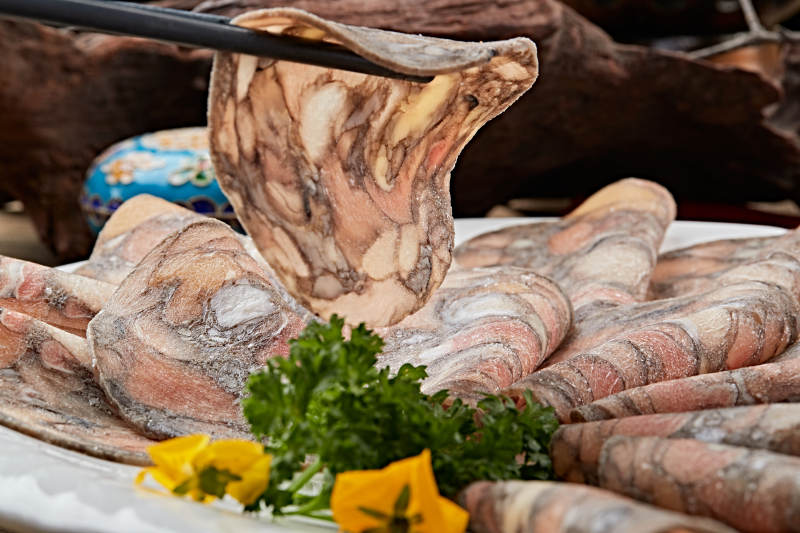 火锅食材乌鸡肉片