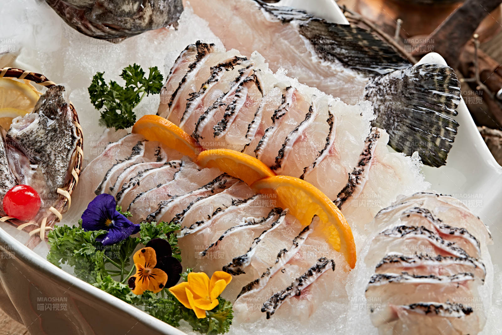 火鍋食材烏雞卷切片