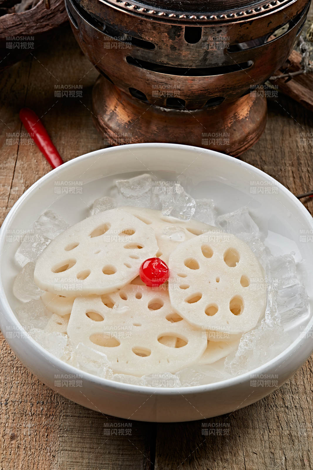 火锅食材冰镇鲜藕片