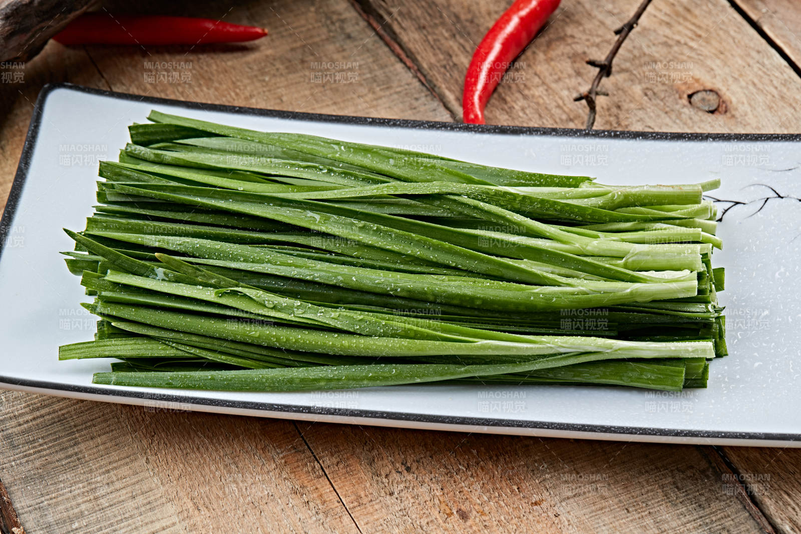 火锅涮肉食材鲜韭菜