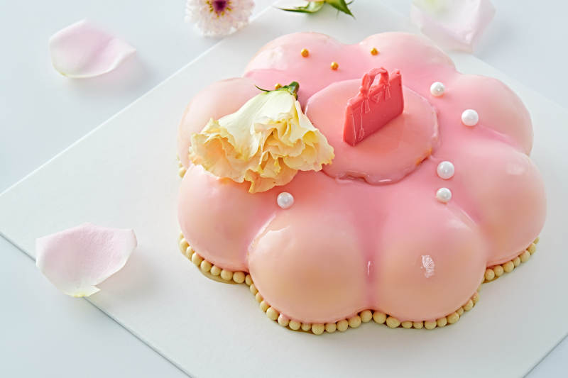 玫瑰初吻蓝莓夹心鲜奶蛋糕