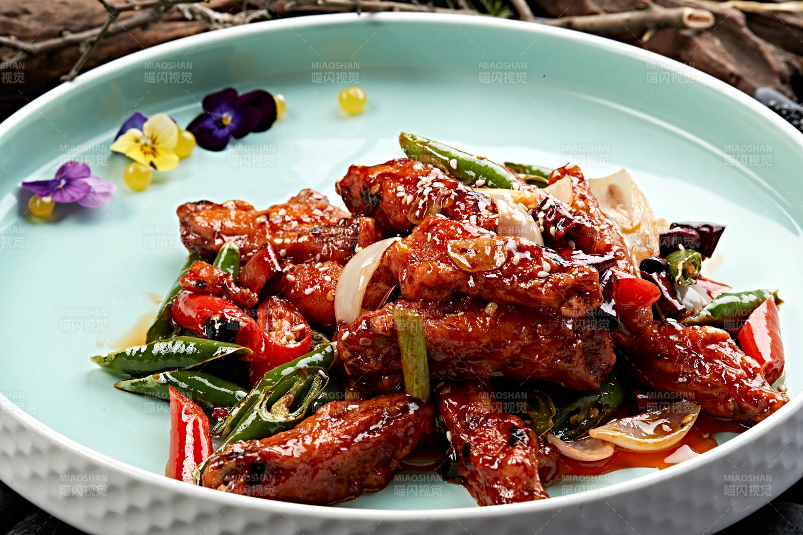 川香油炸麻辣鸡翅中