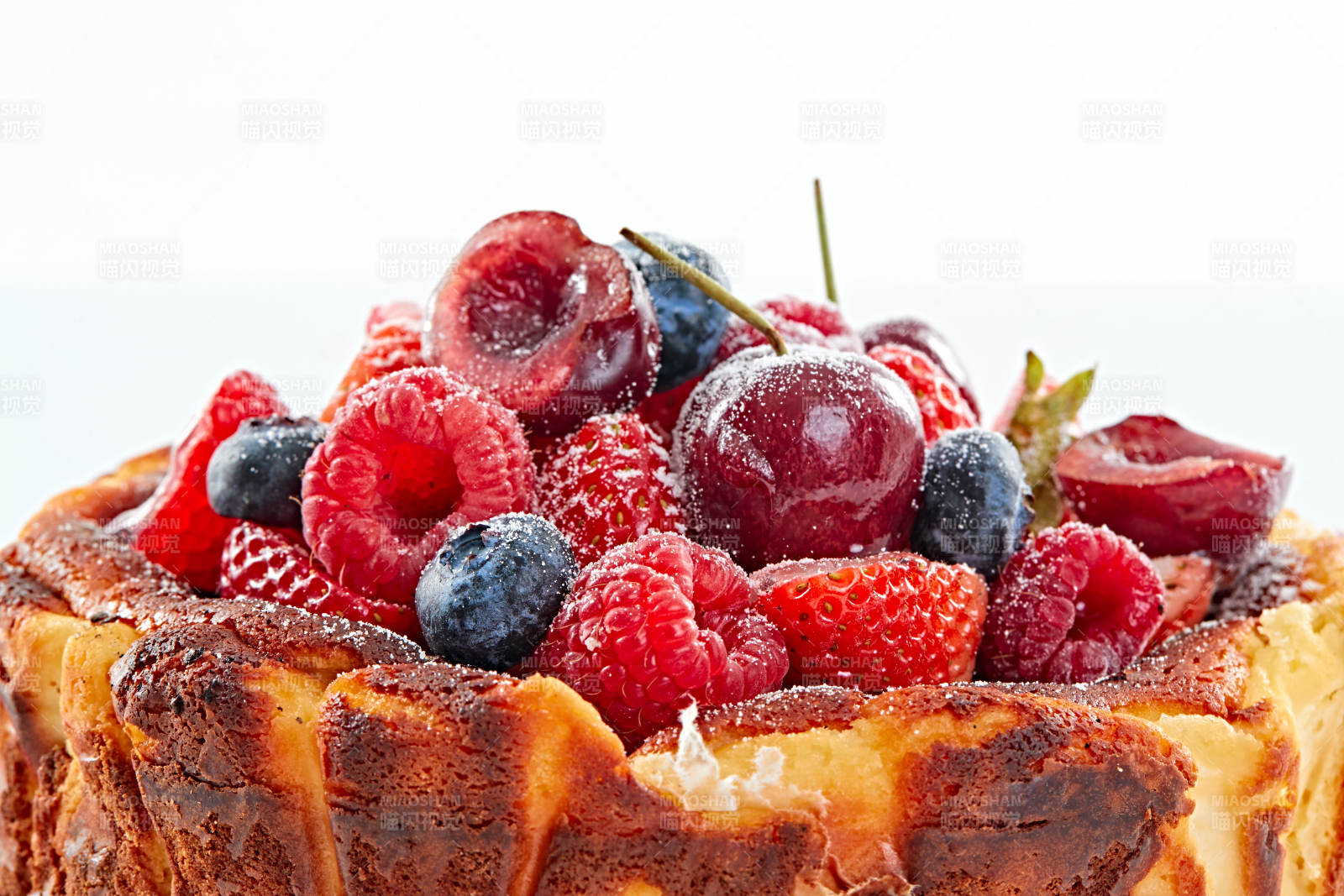 巴斯克芝士風暴鮮果乳酪蛋糕