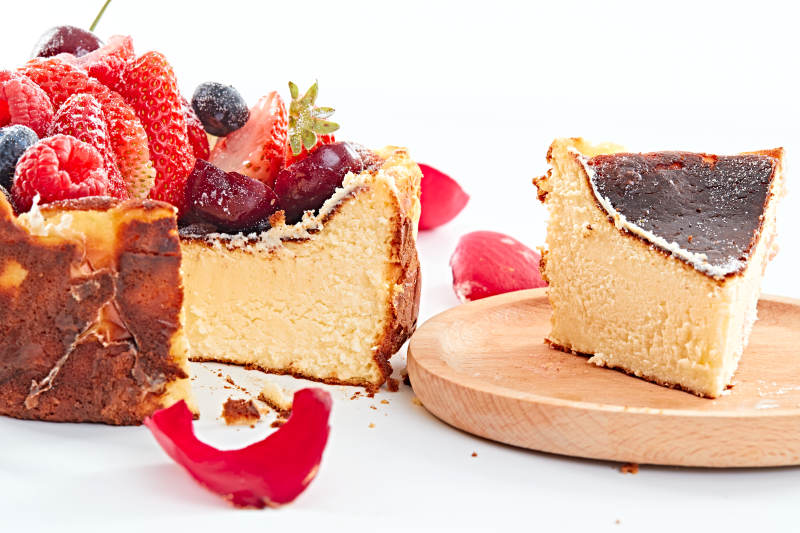 巴斯克芝士风暴鲜果乳酪蛋糕