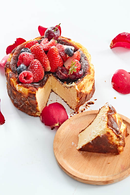 巴斯克芝士风暴鲜果乳酪蛋糕