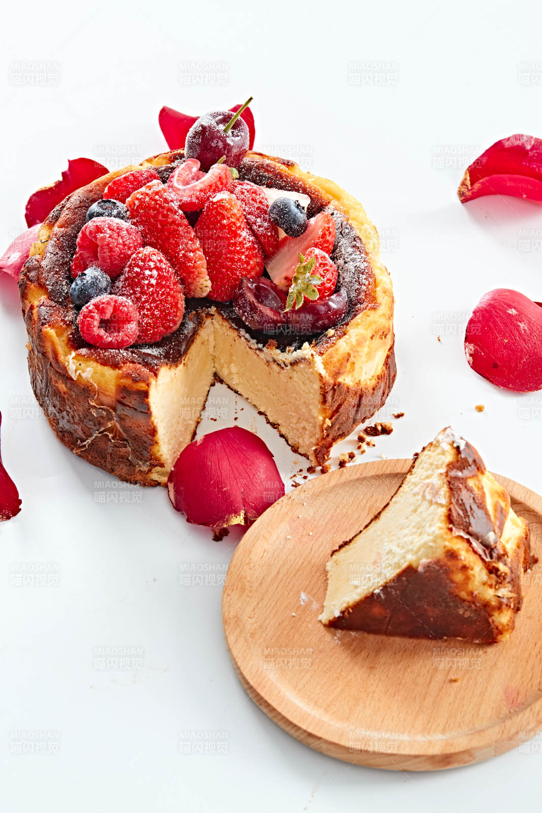 巴斯克芝士風暴鮮果乳酪蛋糕