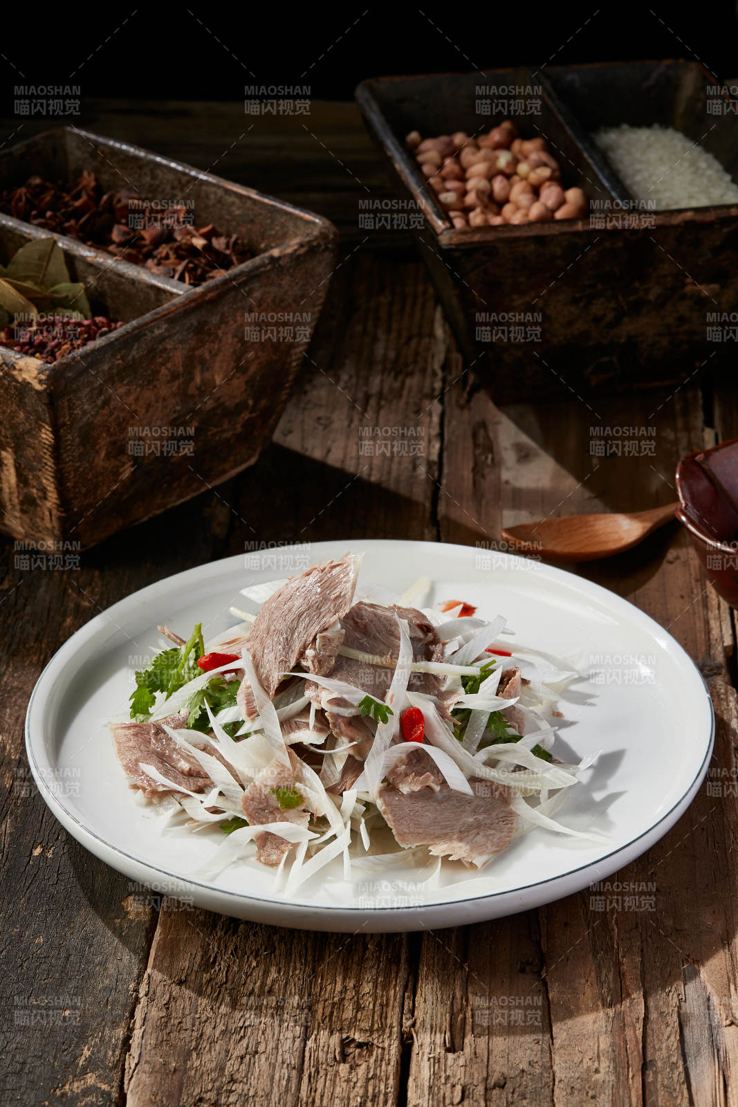 白切枸杞蔥香牛里脊