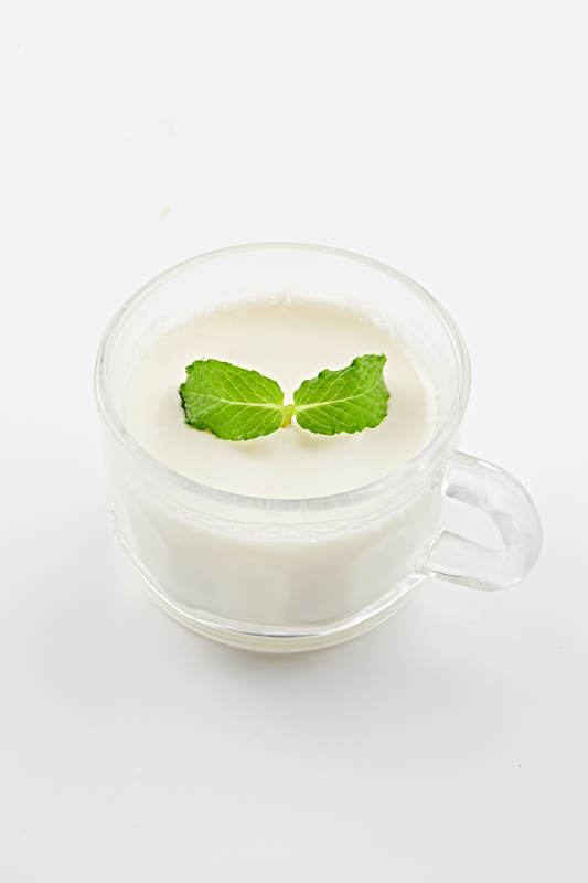 自制美味草原风味的多口味纯醸老酸奶