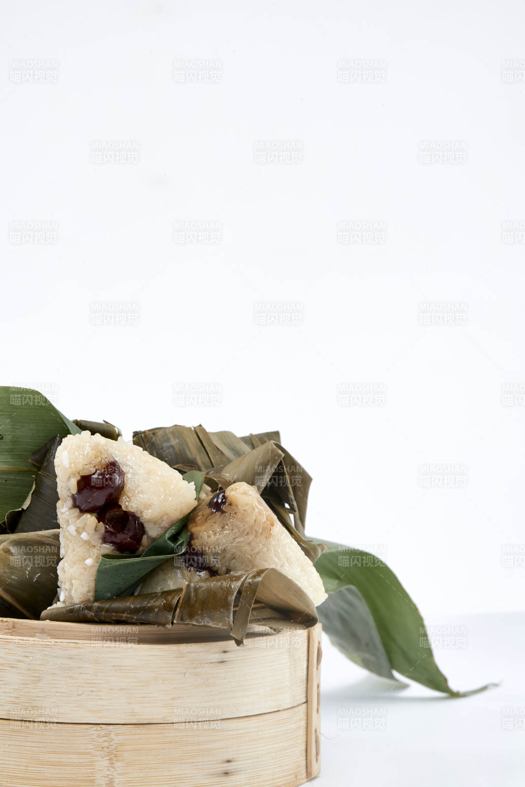 端午节的粽子和原材料