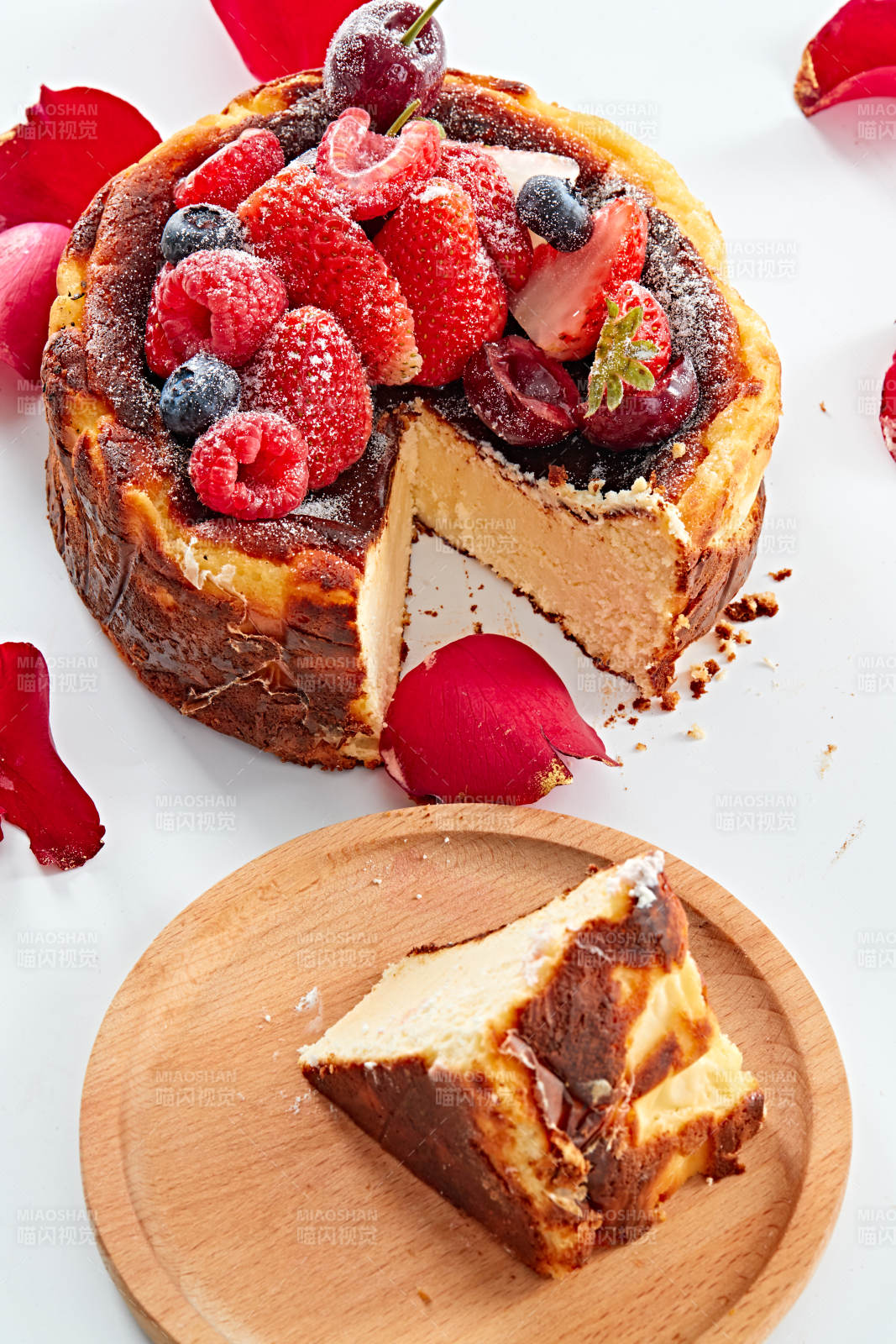 巴斯克芝士風暴鮮果乳酪蛋糕