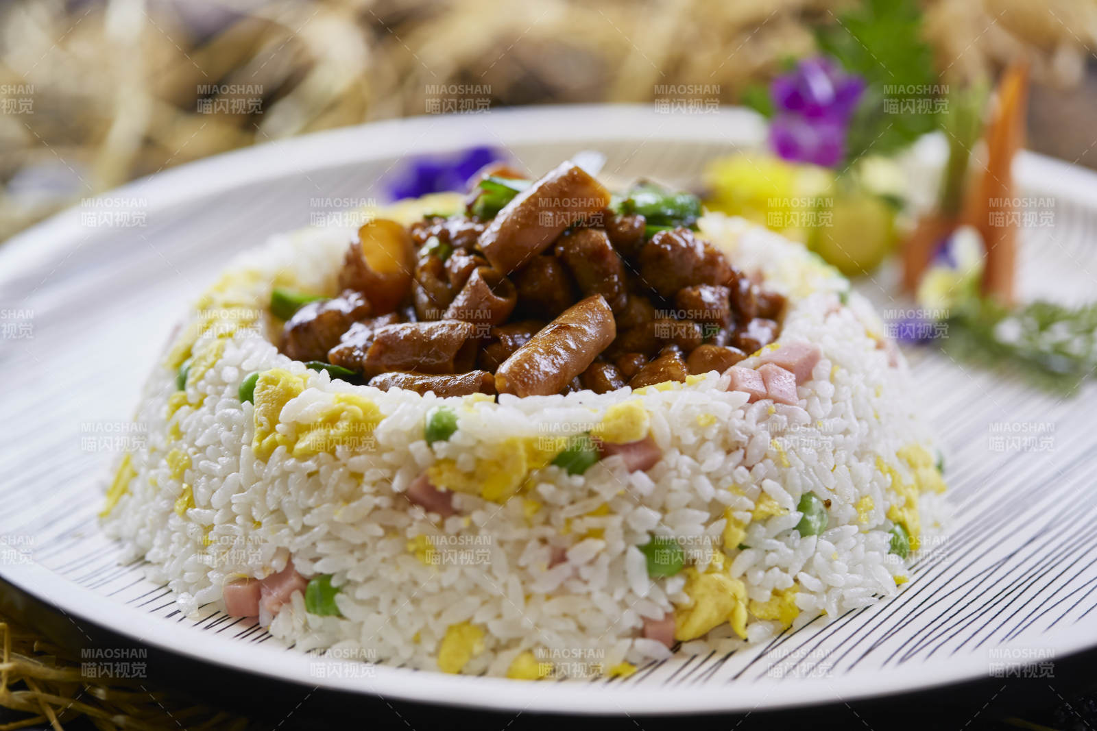 韭菜炒海肠盖扬州炒饭