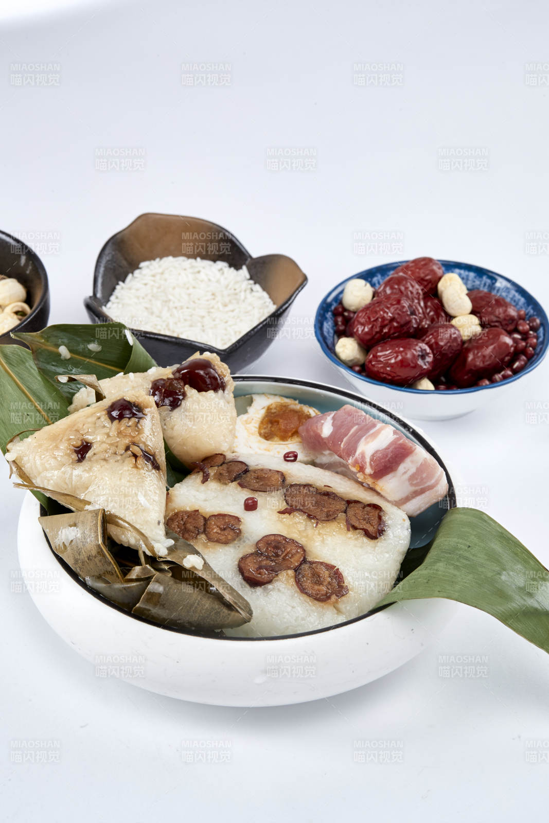 端午节的粽子和原材料