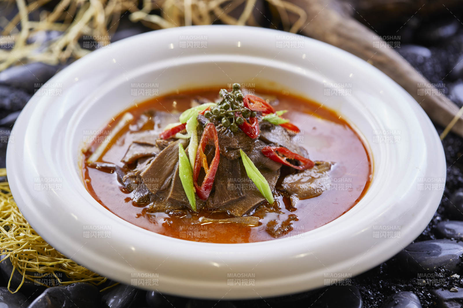 水煮藤椒牛口条牛舌