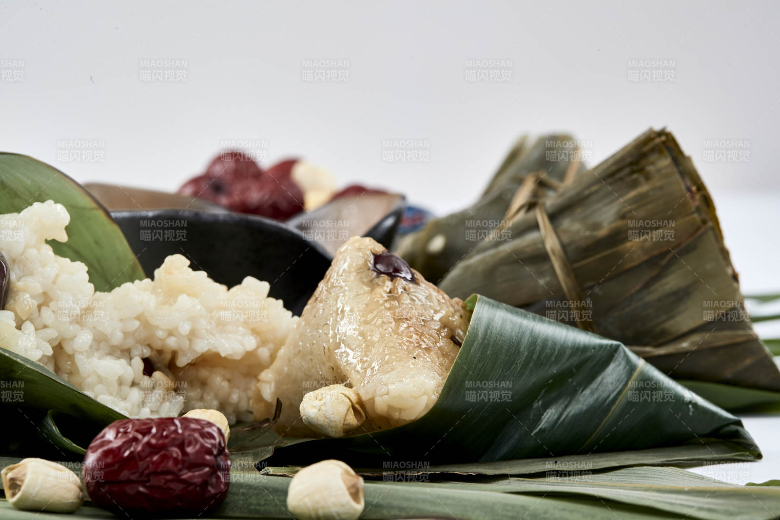 端午节的粽子和原材料