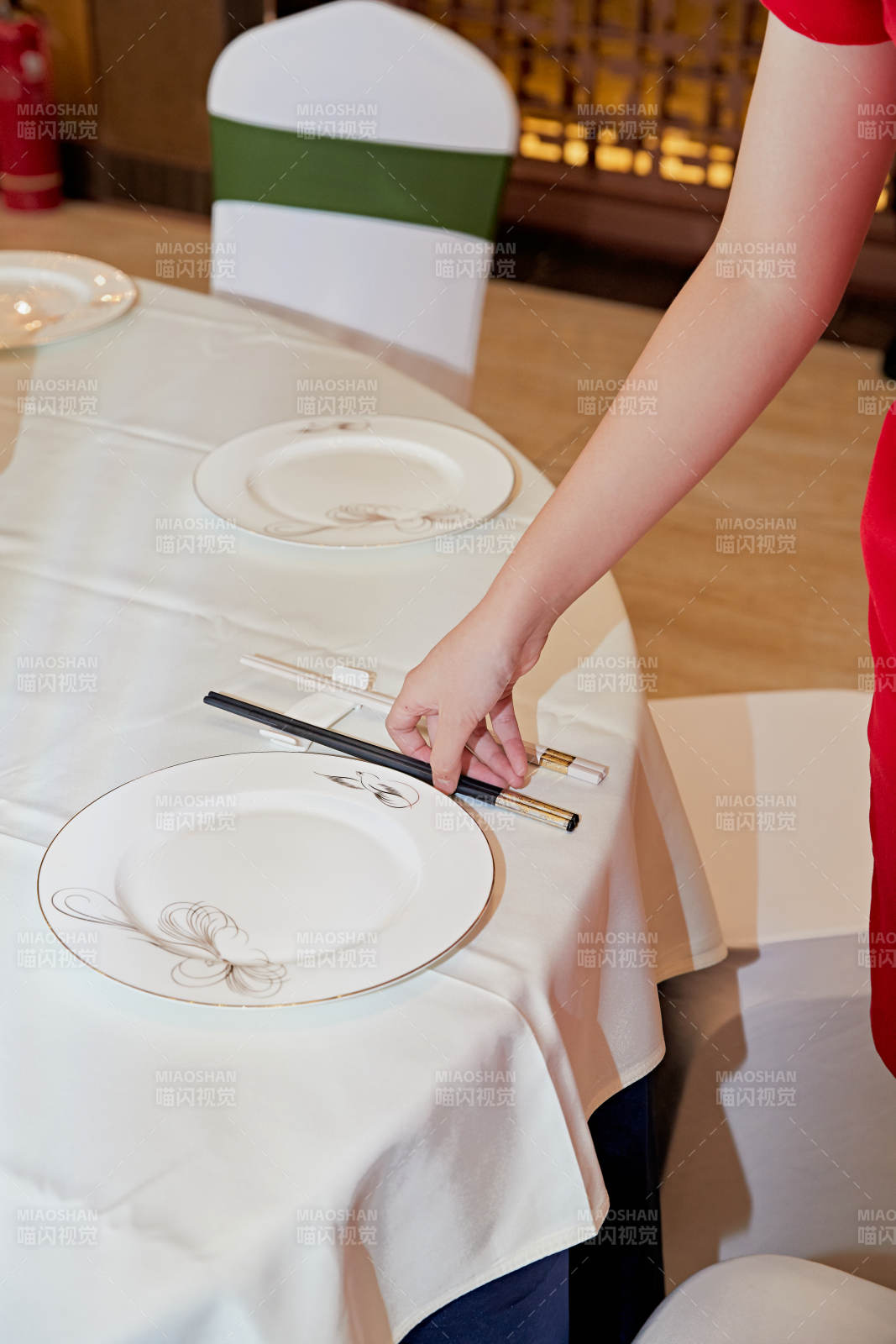 中餐餐桌礼仪与服务