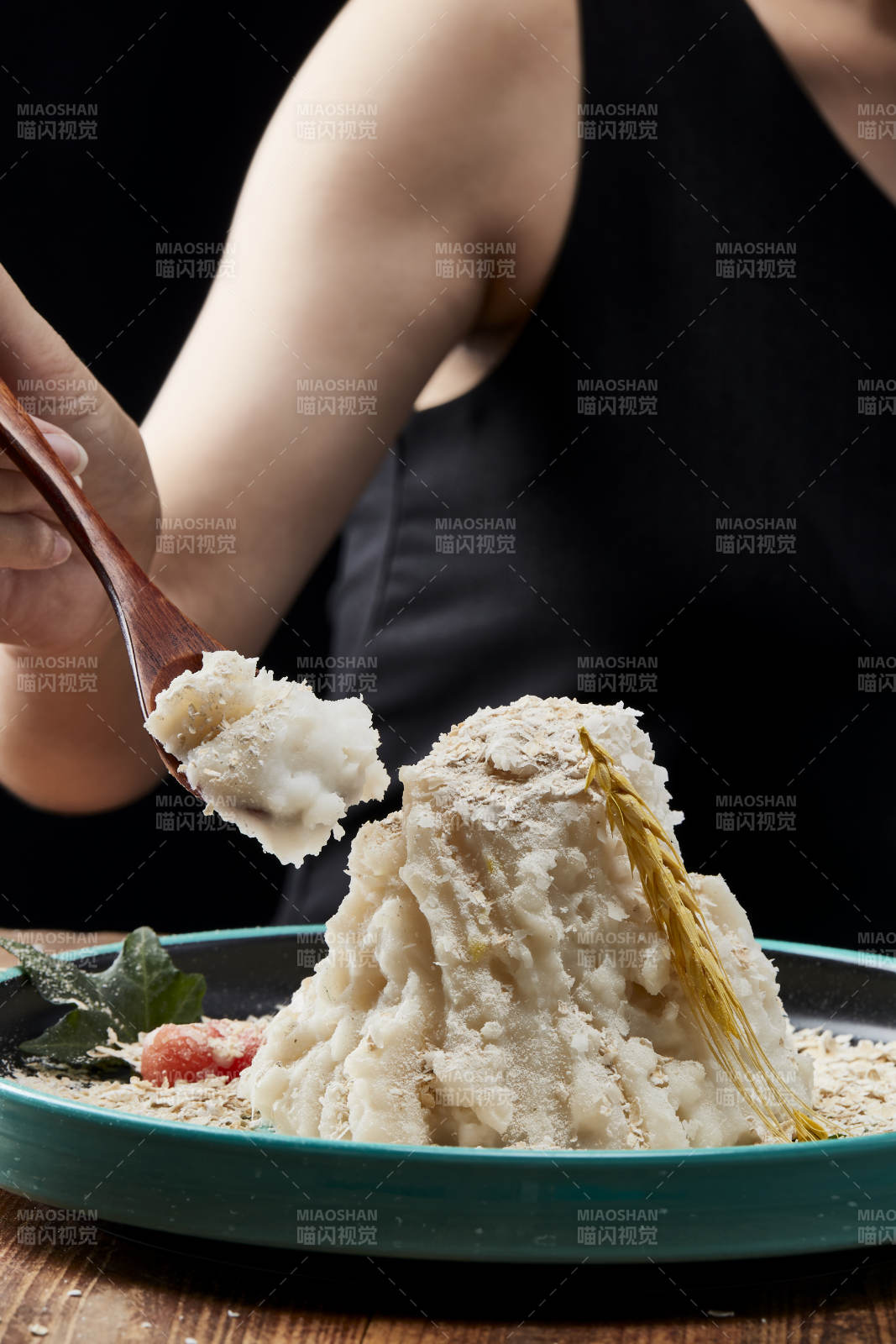 傳統(tǒng)健康美食營養(yǎng)土豆泥配薯片