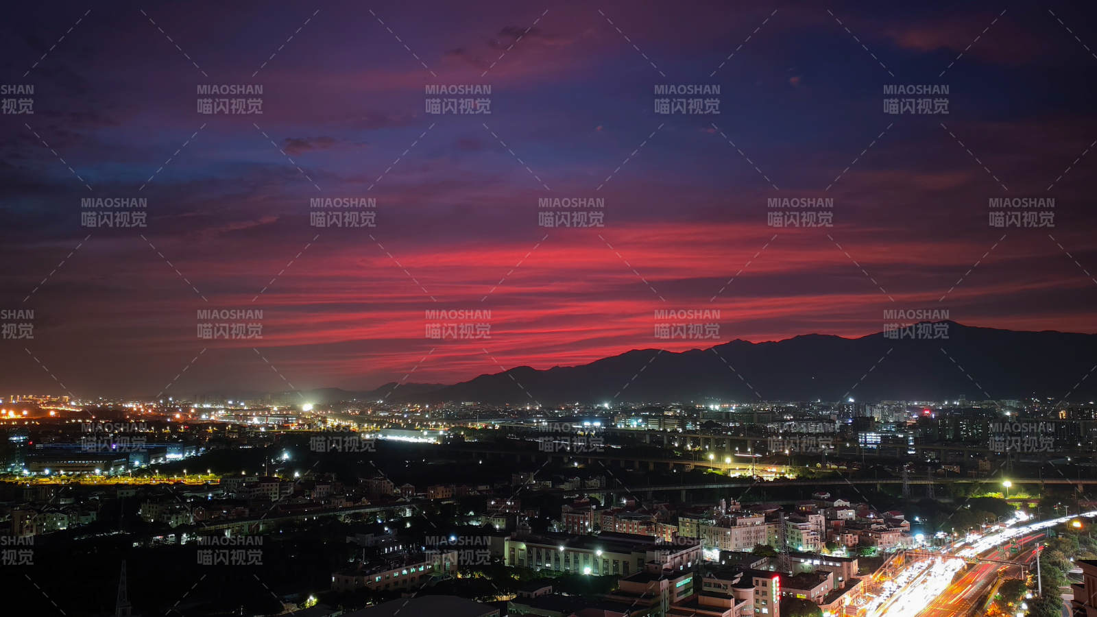 火燒云暮色城市夜景