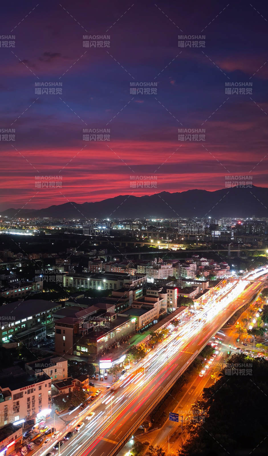 廈門夜幕下的城市光影