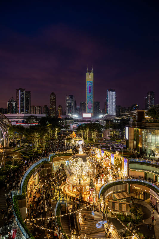 夜幕下的城市庆典