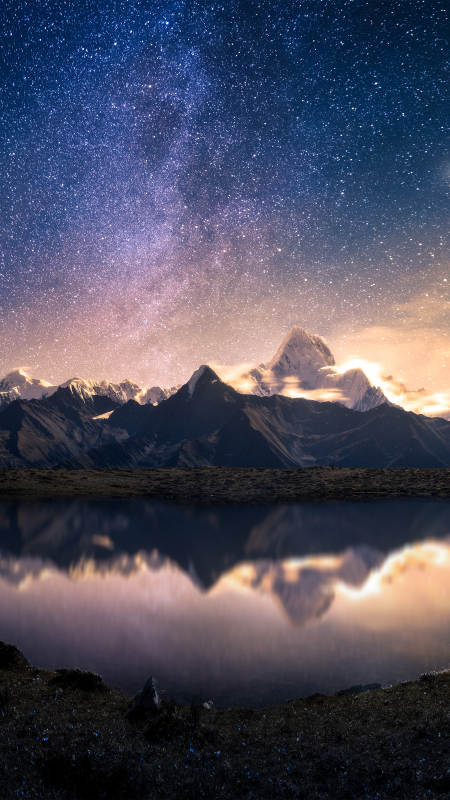 贡嘎星河映雪山