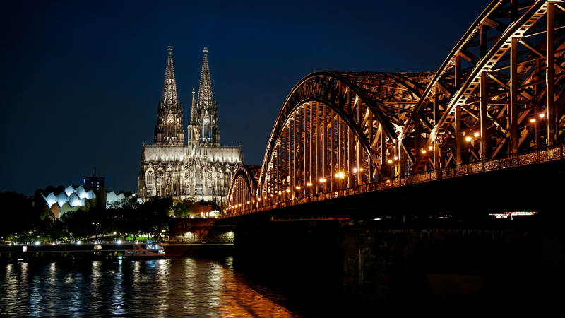 夜幕下的德国科隆大教堂