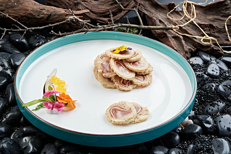 猪儿鱿鱼卷切片