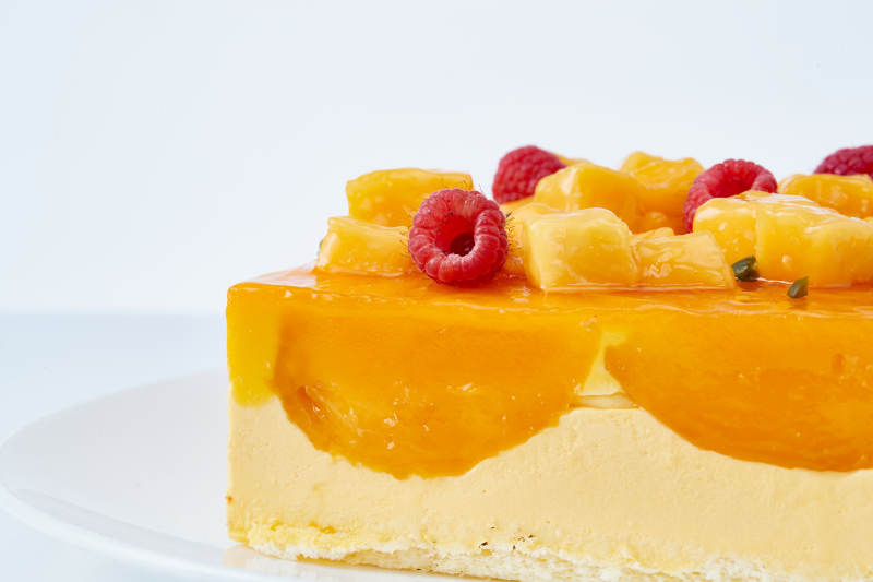 树莓芒果鲜奶慕斯蛋糕