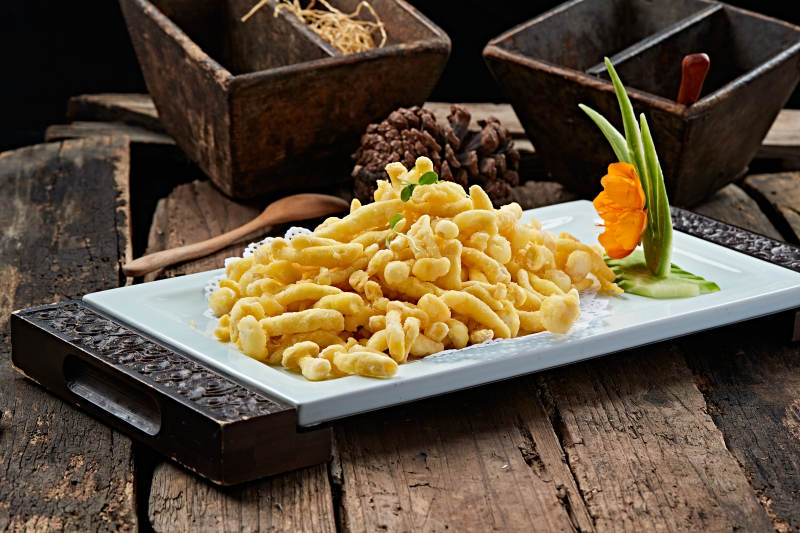 咸蛋黄焗海鲜菇