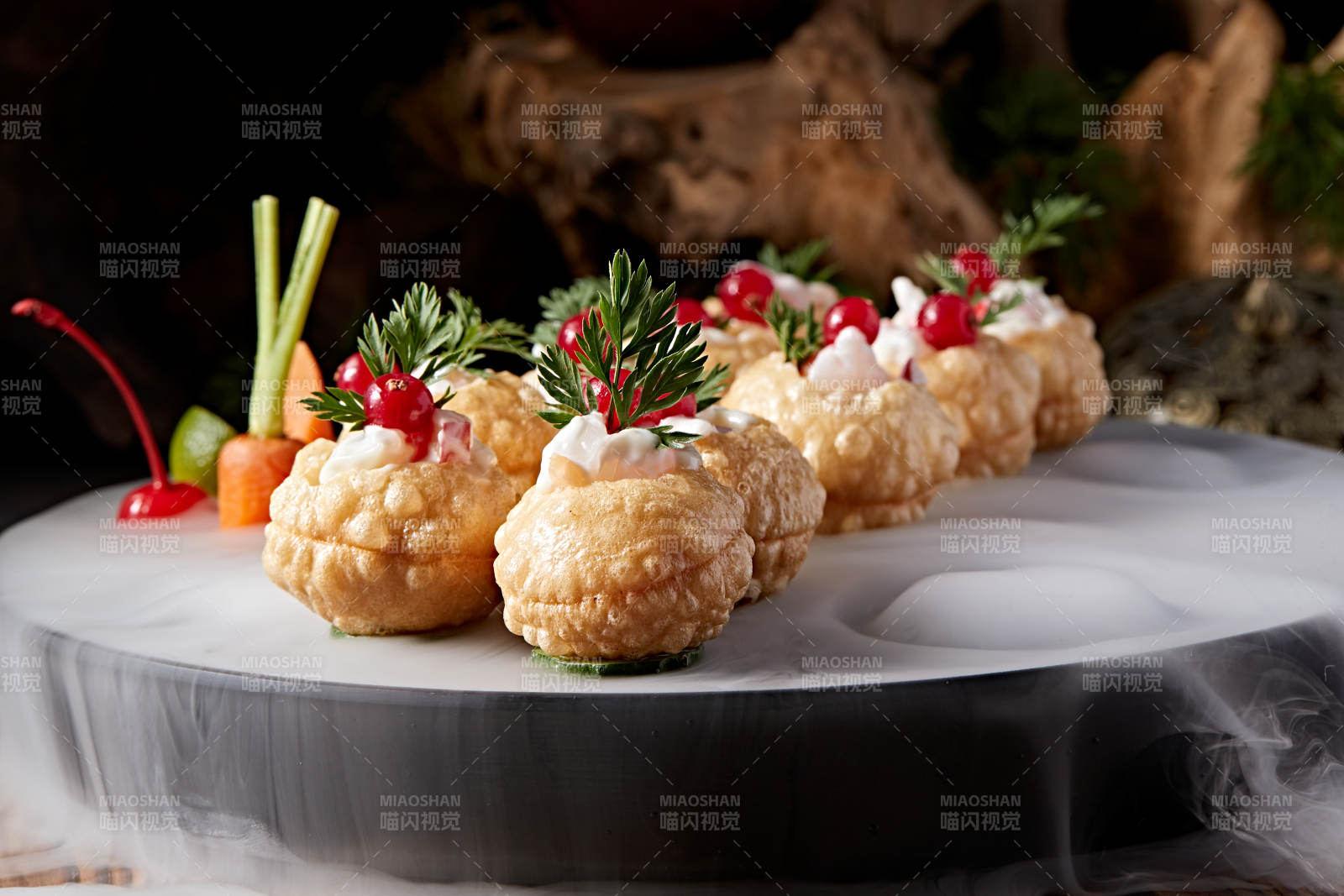 鯛魚刺身沙拉果味脆皮球