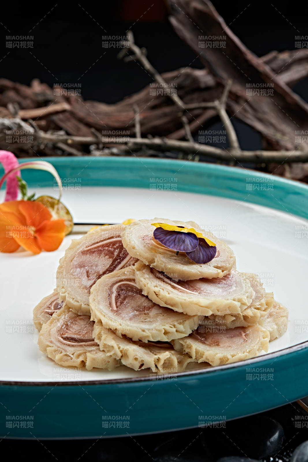 豬兒魷魚卷切片