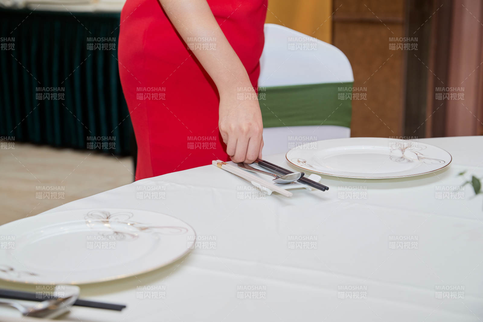 中餐餐桌礼仪与服务