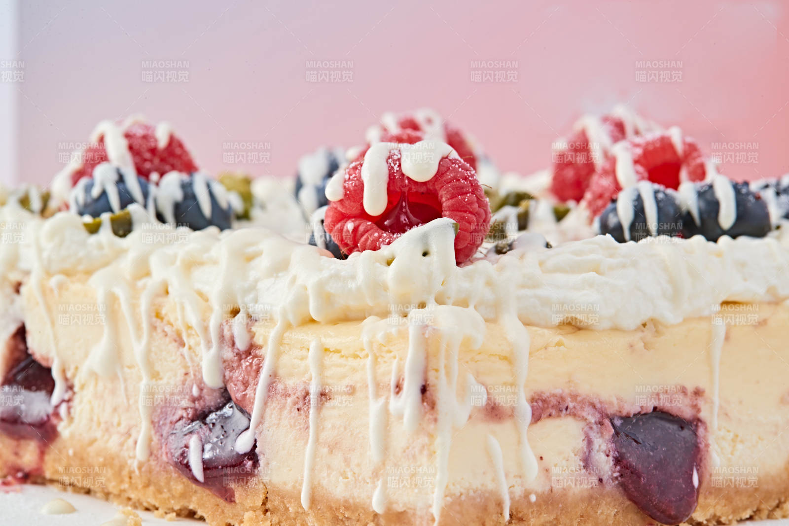 藍莓樹莓鮮奶慕斯蛋糕