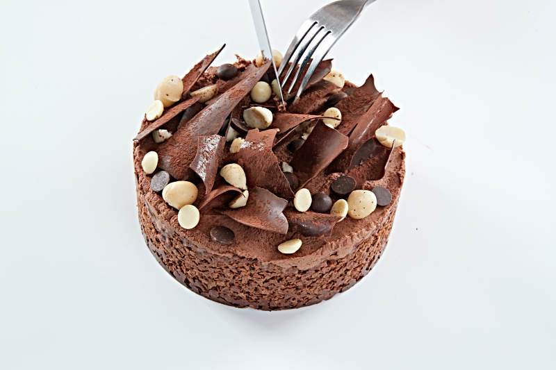 可可散粉黑森林坚果冰淇淋蛋糕