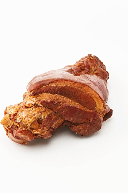 古法煙熏大豬肘肘子