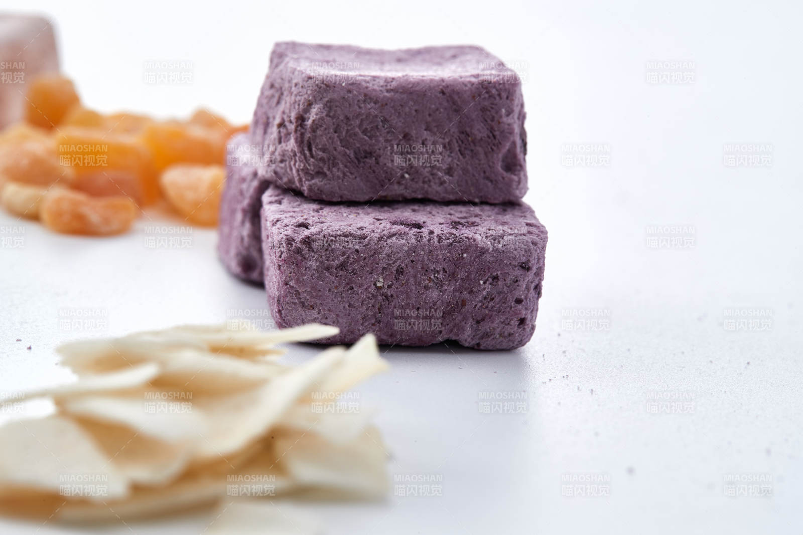 美味健康的营养早餐坚果混合烤燕麦