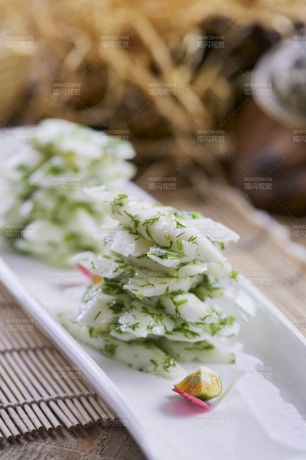 精美凉菜茴香山药