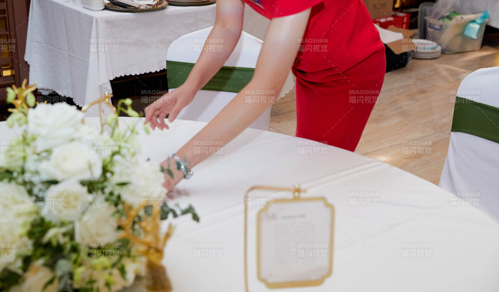 中餐餐桌礼仪与服务