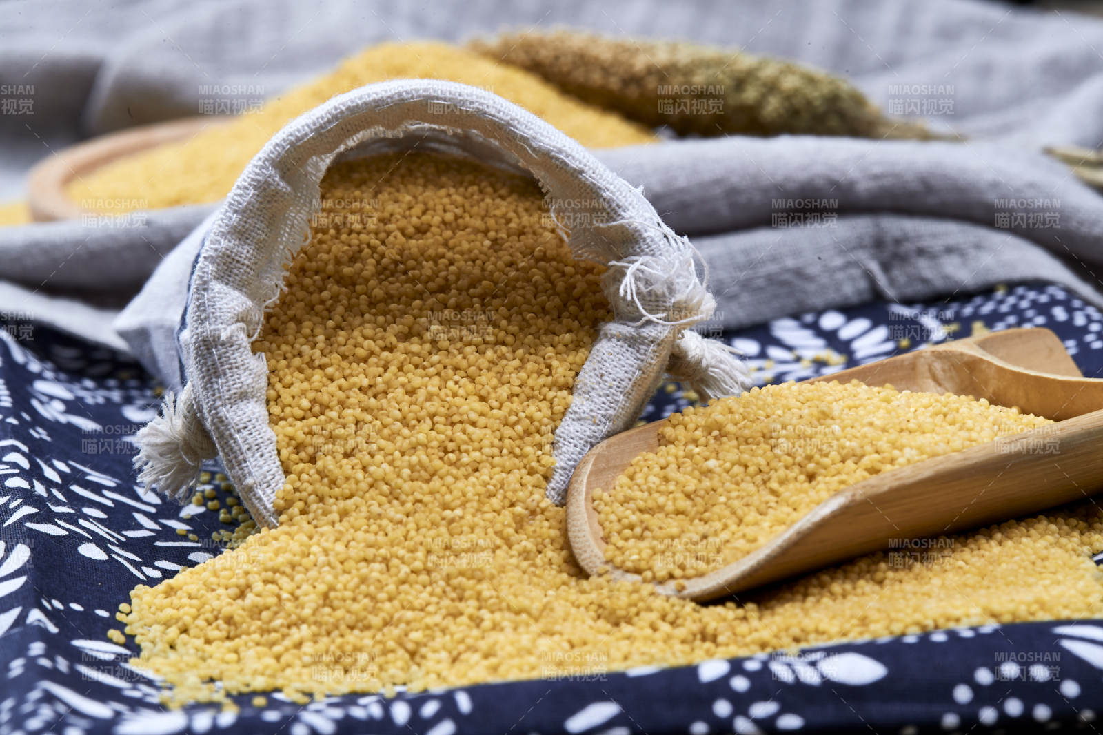 質(zhì)量上乘的金黃小米粟米
