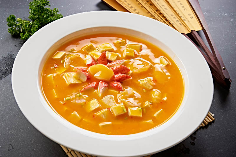 蟹黄蟹肉酿豆腐