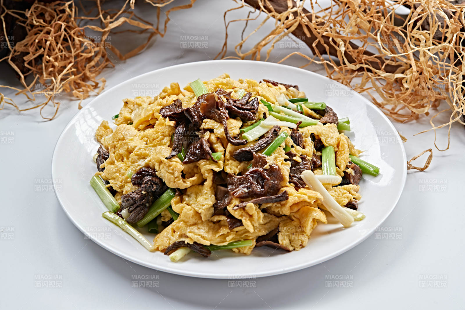 蒜薹山珍菌炒雞蛋