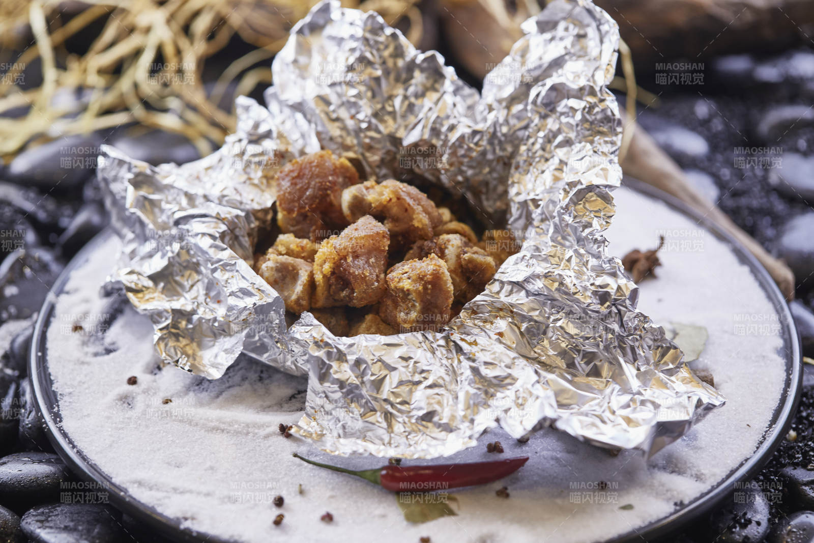 锡纸脆皮烤猪脚烤猪蹄