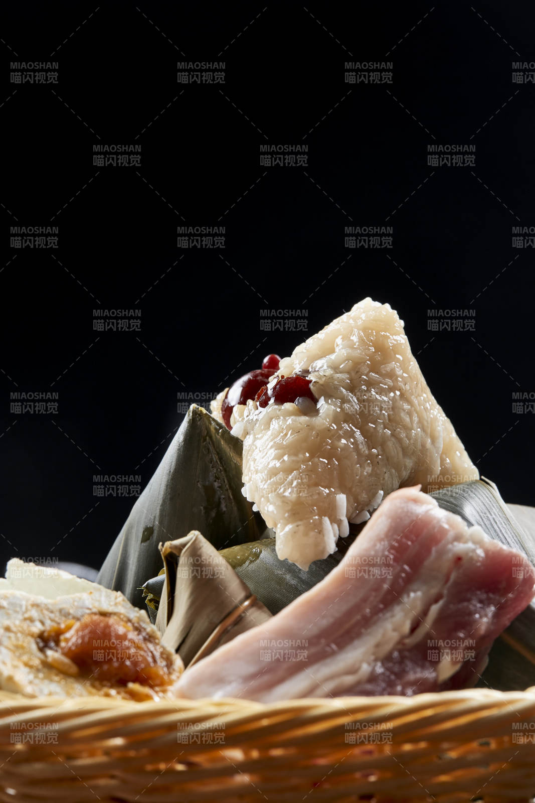 端午節的粽子和原材料