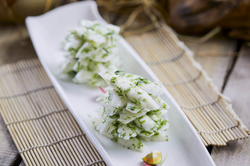 精美凉菜茴香山药